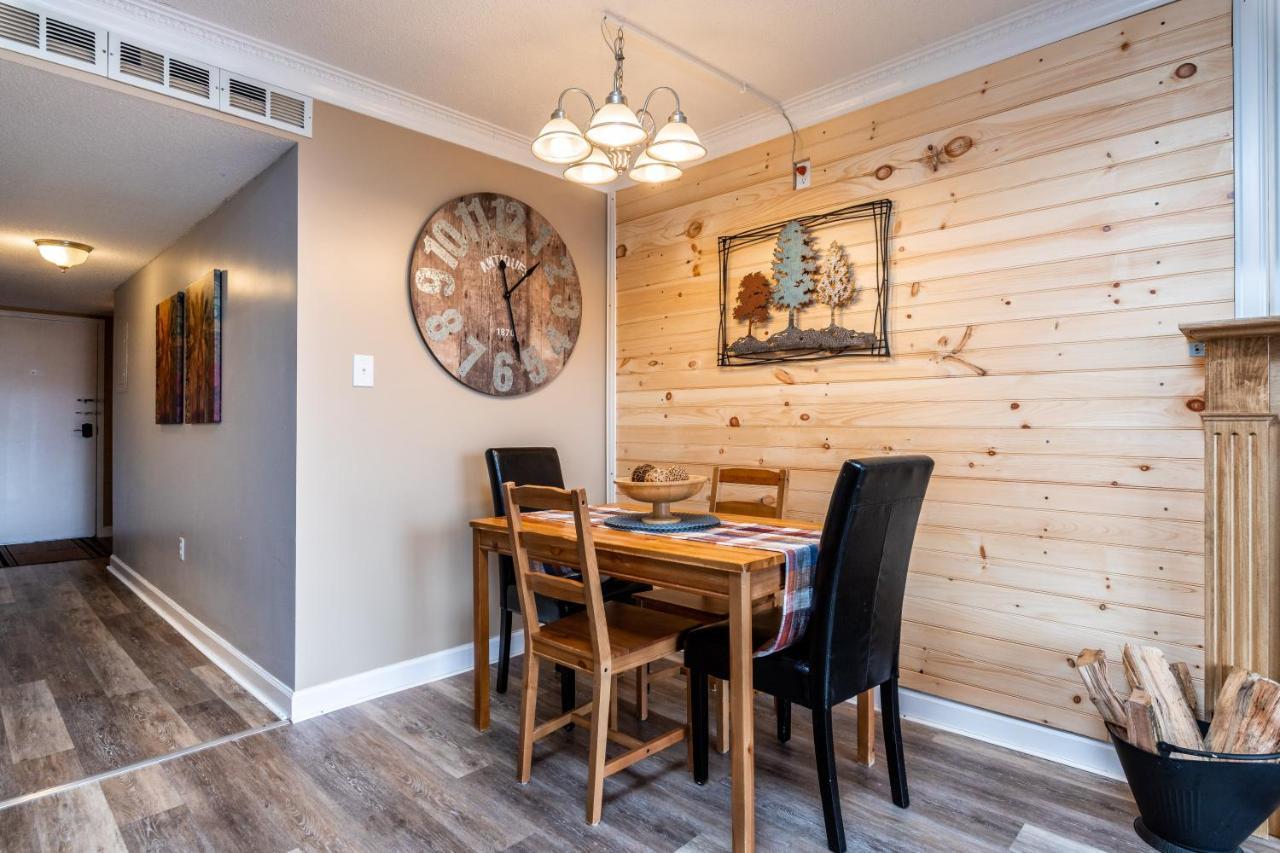 Sky High Views!!-Peak Mountaintop-Outdoor Pool-Close To Downtown-Private Balcony-Wifi-Cable Gatlinburg Exterior foto