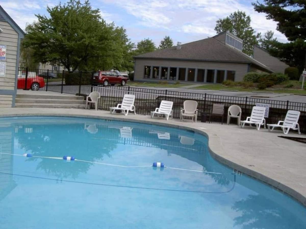 Sky High Views!!-Peak Mountaintop-Outdoor Pool-Close To Downtown-Private Balcony-Wifi-Cable Gatlinburg Exterior foto