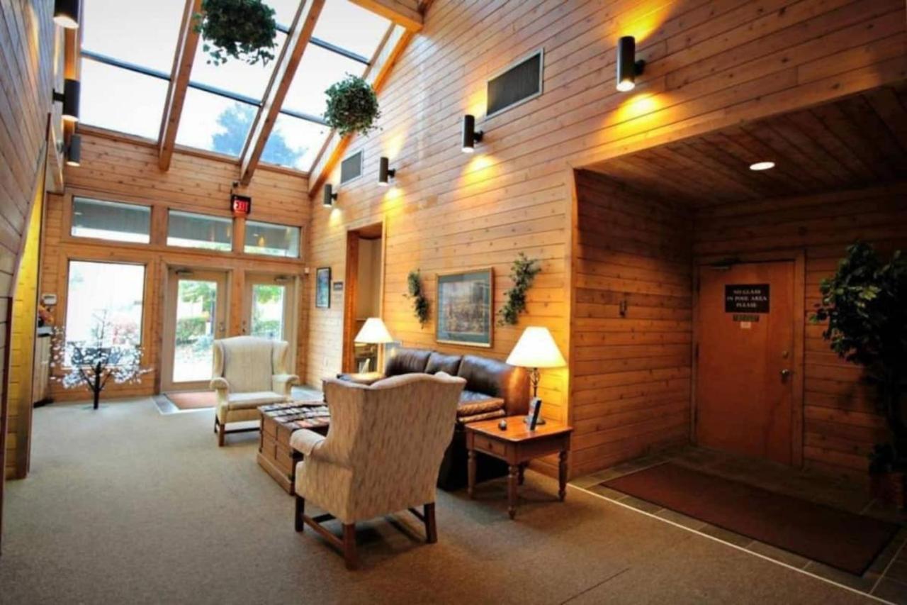 Sky High Views!!-Peak Mountaintop-Outdoor Pool-Close To Downtown-Private Balcony-Wifi-Cable Gatlinburg Exterior foto