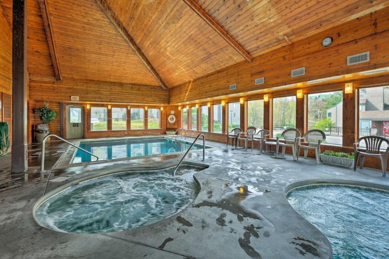Sky High Views!!-Peak Mountaintop-Outdoor Pool-Close To Downtown-Private Balcony-Wifi-Cable Gatlinburg Exterior foto
